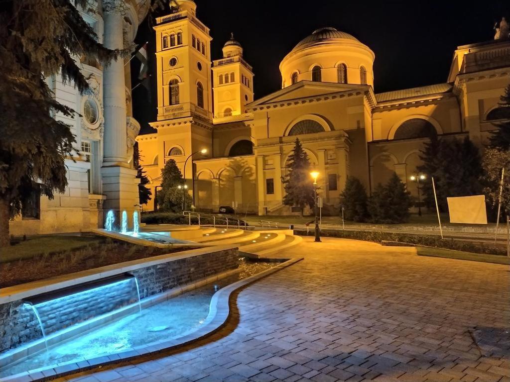 Oázis Apartman Eger Exterior foto
